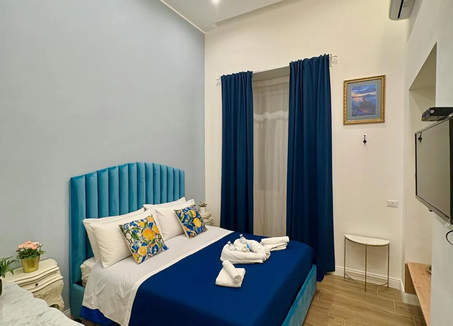 Home Piccini Naples Guest house
