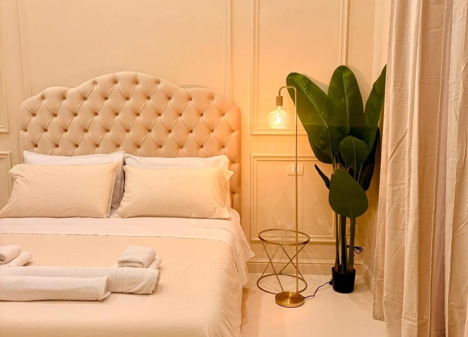 Home Piccini Naples
