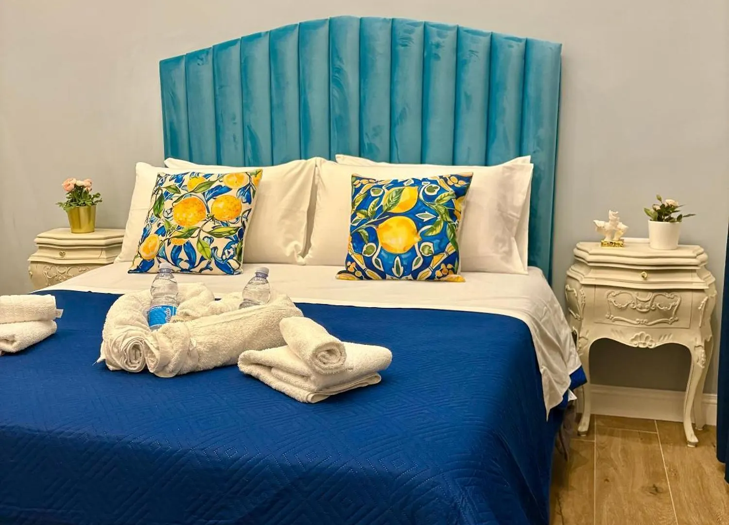 Home Piccini Naples