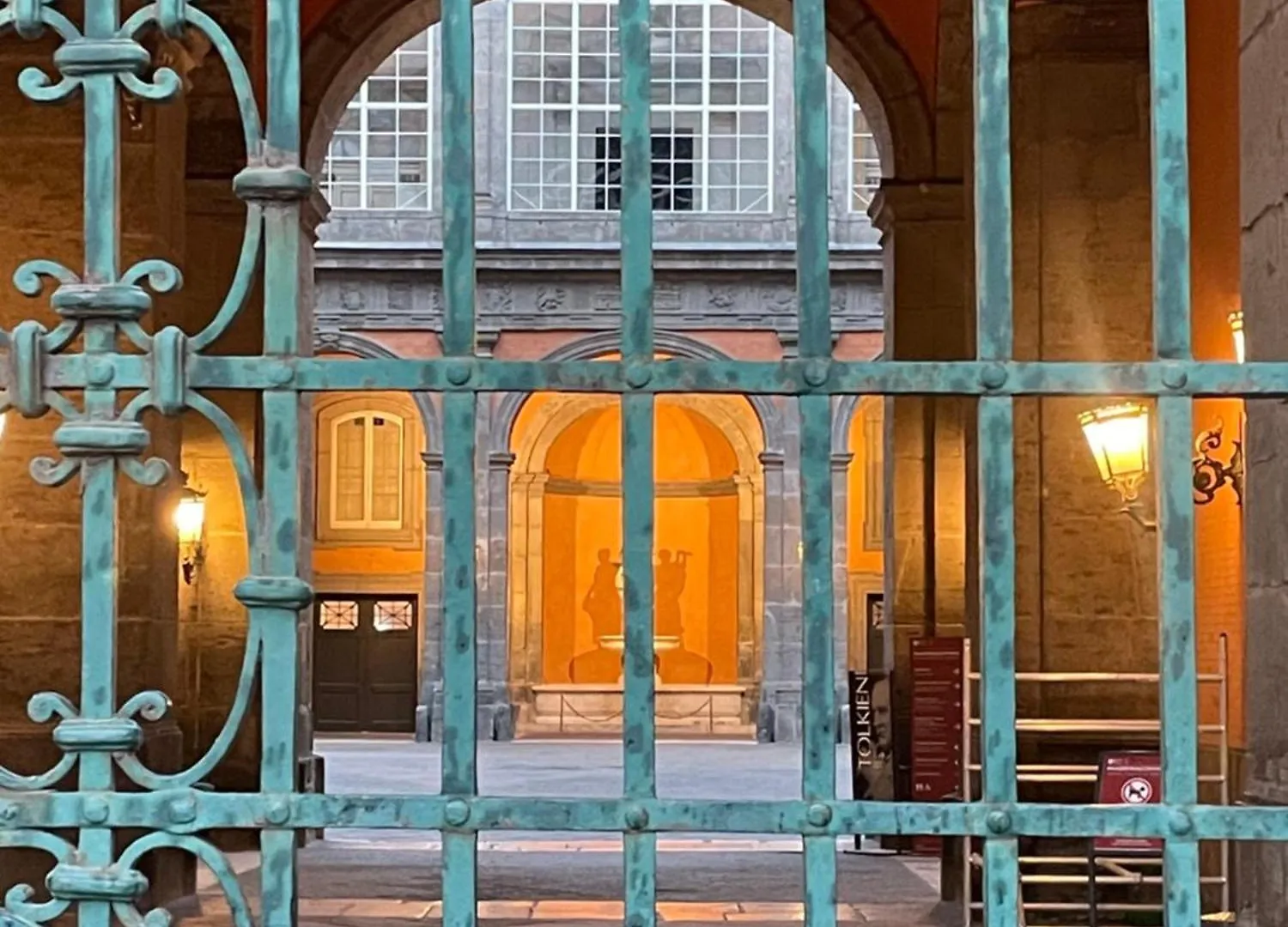 Home Piccini Naples 0*,  Italy